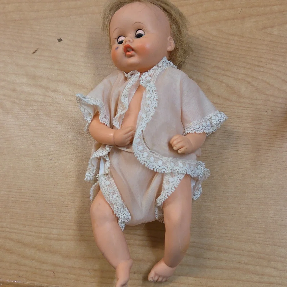 2 1960's Rubber Dolls Ginny‎ Baby..Sleepy Eye Doll